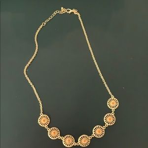 Costume Jewlery- Gold necklace with coral accents